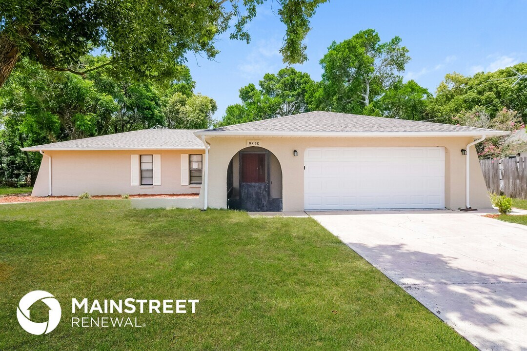 9318 Mallard St in Spring Hill, FL - Foto de edificio