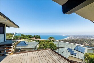 972 Via Rincon in Palos Verdes Estates, CA - Building Photo - Building Photo