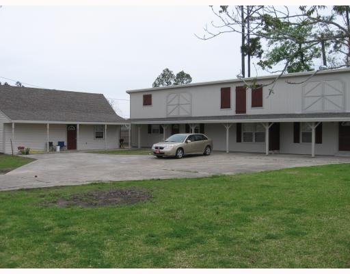 7645-7647 Ling Rd in Lake Charles, LA - Building Photo