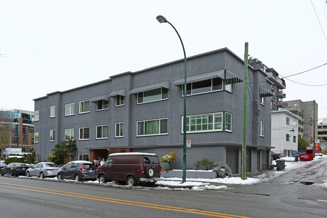 2626 Fir St in Vancouver, BC - Building Photo - Building Photo