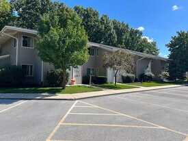 Park Avenue Apartments in West Bend, WI - Building Photo