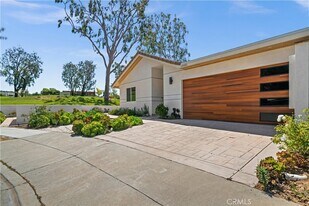 19041 Antioch Dr in Irvine, CA - Building Photo