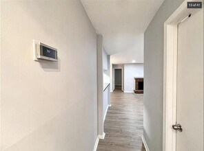 326 Warm Springs Cir in Roswell, GA - Building Photo - Building Photo