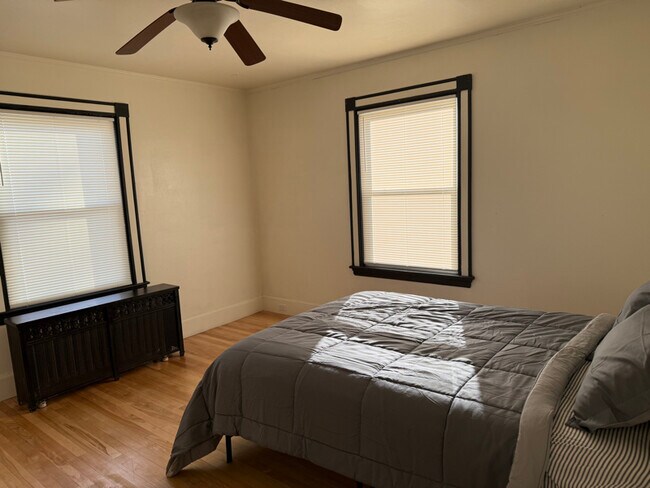 1 1st St in Fitchburg, MA - Foto de edificio - Building Photo