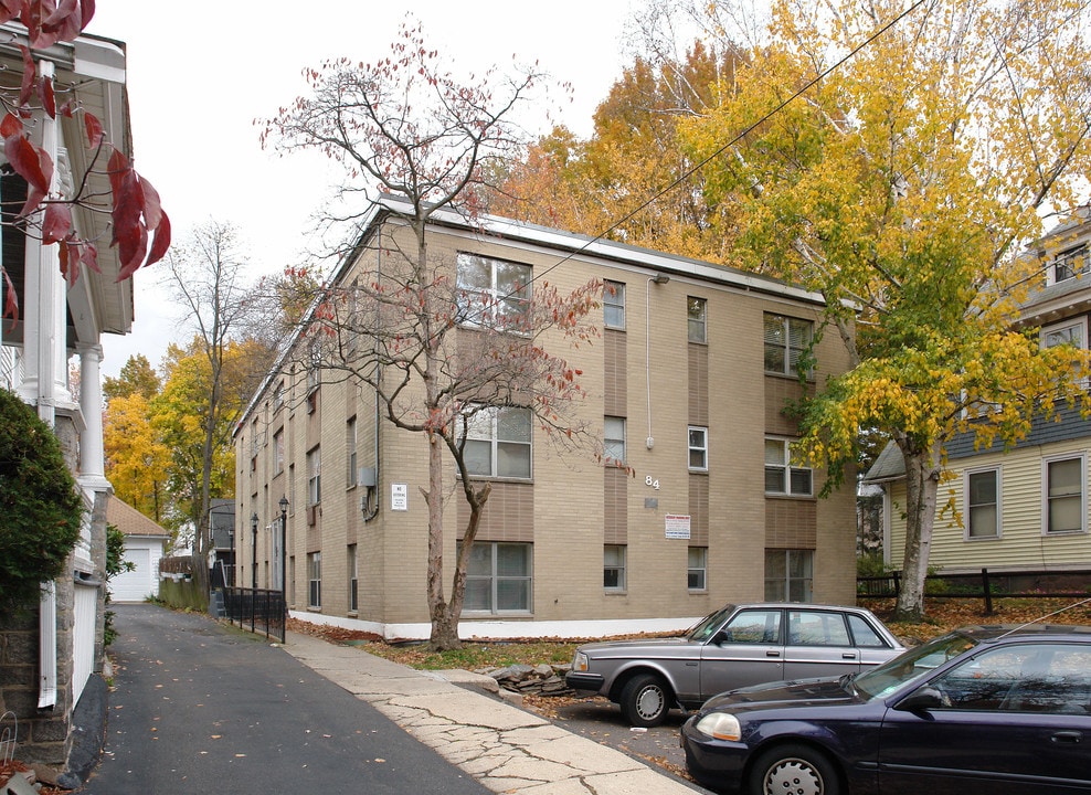 SBM Evergreen LLC 84 in Hartford, CT - Foto de edificio