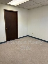 80 Elm St in Struthers, OH - Building Photo - Building Photo