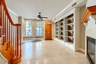 706 S Bond St in Baltimore, MD - Foto de edificio - Building Photo