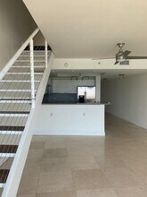 2000 Bay Dr in Miami Beach, FL - Building Photo - Building Photo