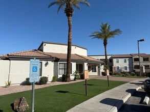 San Martin in Glendale, AZ - Building Photo - Building Photo