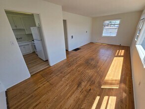 2829 Morena Blvd in San Diego, CA - Building Photo - Building Photo