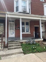 1458 Monroe St in West York, PA - Building Photo