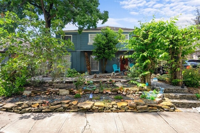 property at 1955 Lexington St