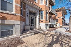 627 Clara Ave in St. Louis, MO - Foto de edificio - Building Photo