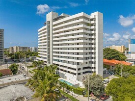 36 NW 6th Ave in Miami, FL - Building Photo