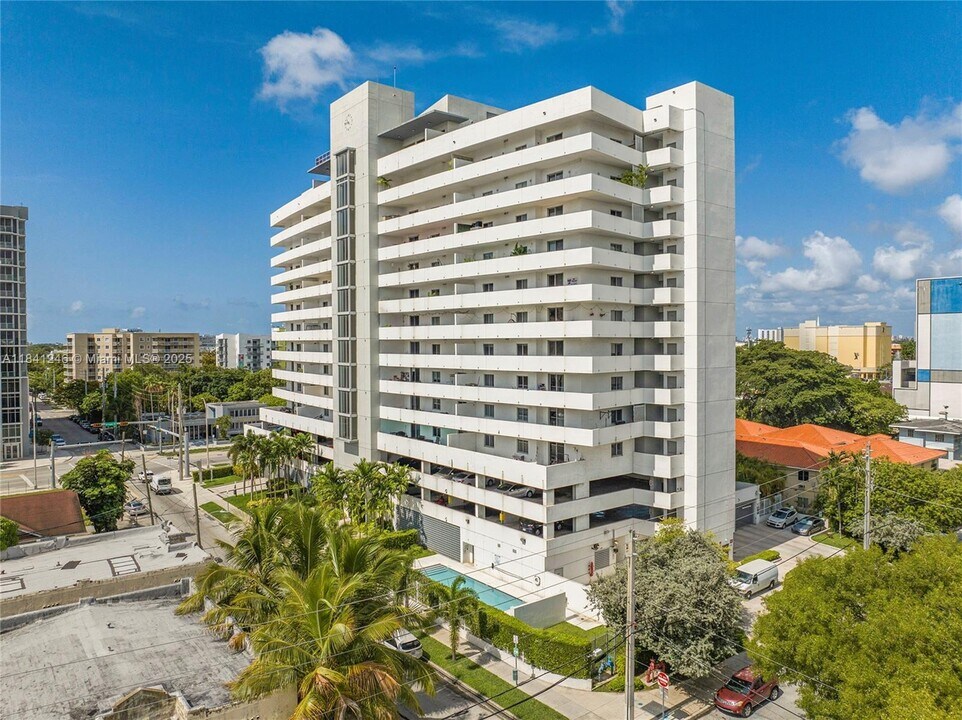 36 NW 6th Ave in Miami, FL - Building Photo