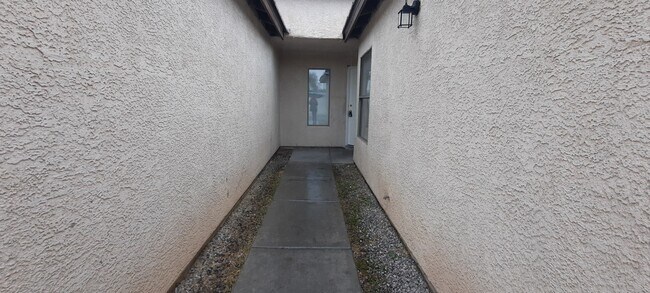 4430 E Van Buren Ave, Unit 102 photo'