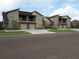 1000 E Daffodil, Unit Unit 3 in McAllen, TX - Building Photo