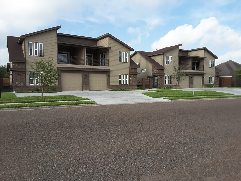 1000 E Daffodil, Unit 3 in McAllen, TX - Foto de edificio