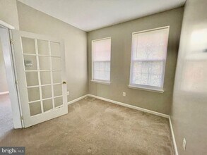 12418 Liberty Bridge Rd in Fairfax, VA - Building Photo - Building Photo