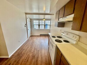 808 W Augusta Ave in Spokane, WA - Building Photo - Building Photo