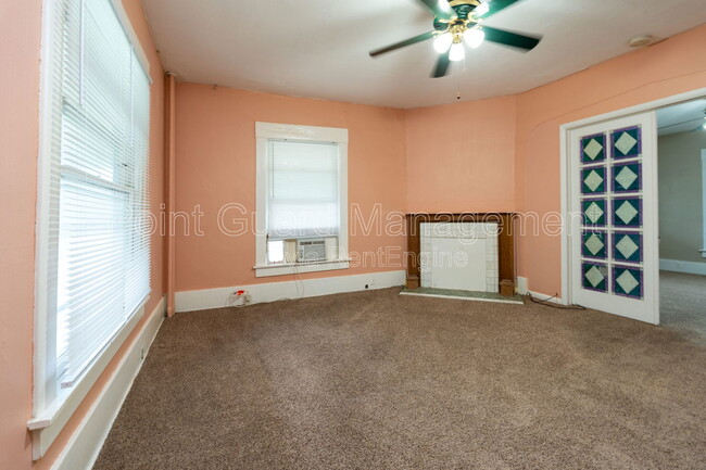 property at 1705 Fairmount St