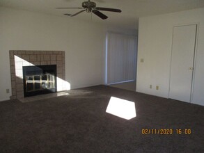 5323 Encelia Dr in Twentynine Palms, CA - Foto de edificio - Building Photo