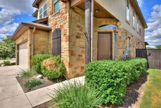 1232 Clearwing Cir in Georgetown, TX - Building Photo - Building Photo