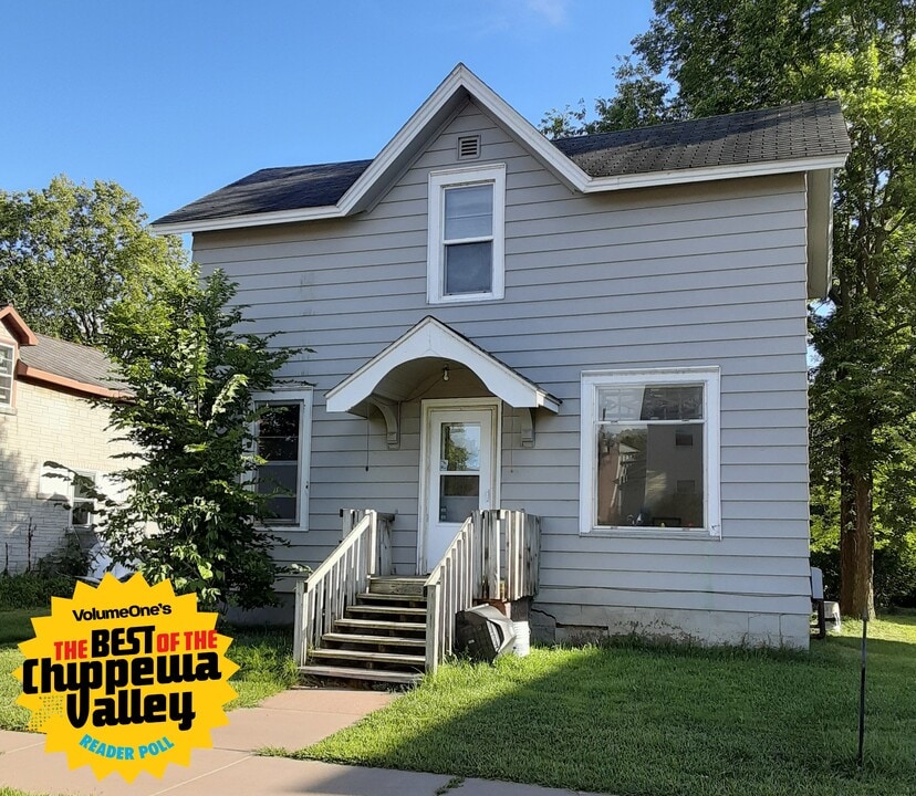 655 Wisconsin St, Unit .5 in Eau Claire, WI - Building Photo