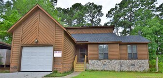 446 Wilder Dr in Fayetteville, NC - Building Photo