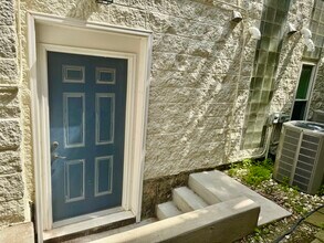 821 S Bell Ave in Chicago, IL - Building Photo - Building Photo