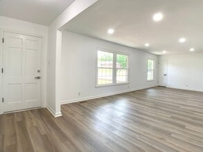 33 Walker Cir in Clarksville, TN - Building Photo - Building Photo