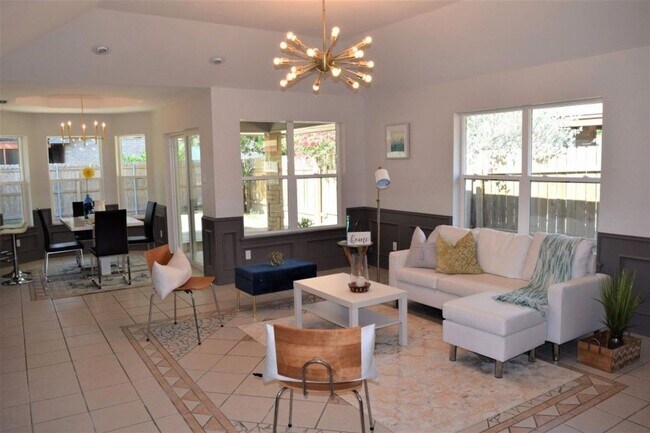 2028 Mynah Ave in McAllen, TX - Building Photo - Building Photo