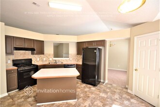 3977 Lindley Dr in Powder Springs, GA - Building Photo - Building Photo
