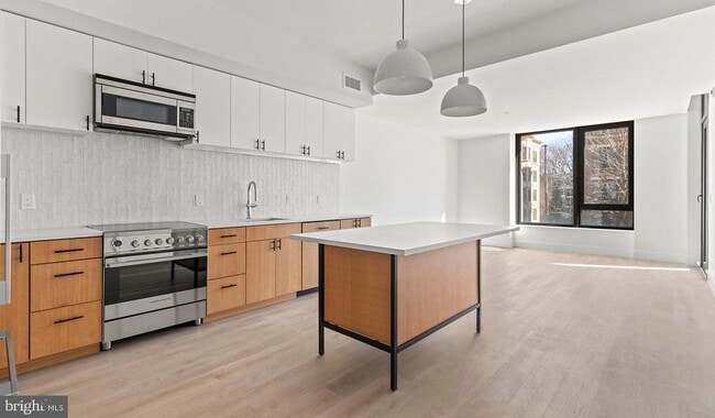 property at 10511 Strathmore Hall St