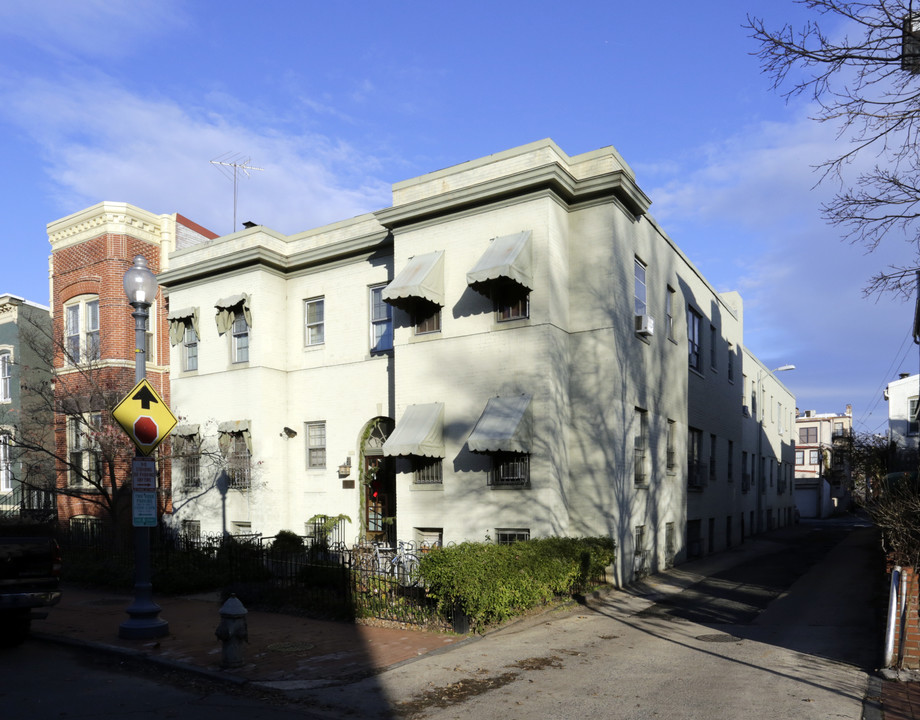 618-620 A St SE in Washington, DC - Building Photo