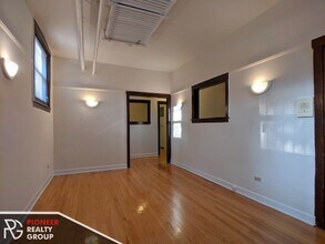 820 W Waveland Ave, Unit #816-32 in Chicago, IL - Building Photo - Building Photo