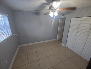 1055 W 77th St in Hialeah, FL - Building Photo - Building Photo