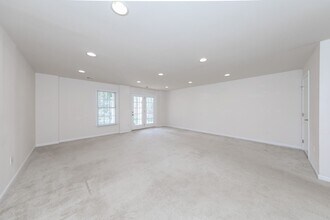 121 Parkway Ct in Williamsburg, VA - Building Photo - Building Photo