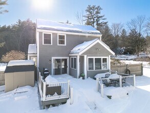 268 Wood St in Hopkinton, MA - Building Photo - Building Photo