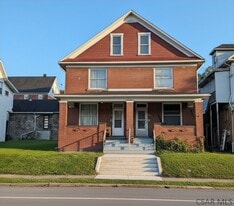 550-548 Ferndale Ave in Johnstown, PA - Building Photo