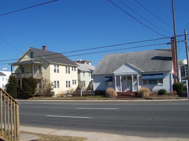 208-210 Philadelphia Ave in Ocean City, MD - Building Photo