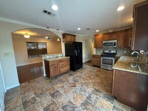 11408 Wyatt St in Dallas, TX - Building Photo - Building Photo