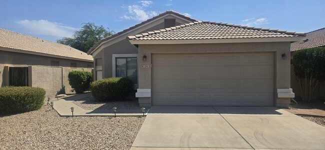 1241 E Elm Rd in San Tan Valley, AZ - Building Photo - Building Photo