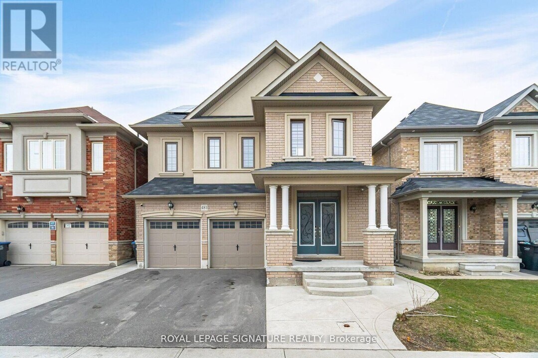 481 Brisdale Dr in Brampton, ON - Building Photo