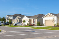 Seasons at Sutton Preserve in Wahneta, FL - Building Photo - Building Photo