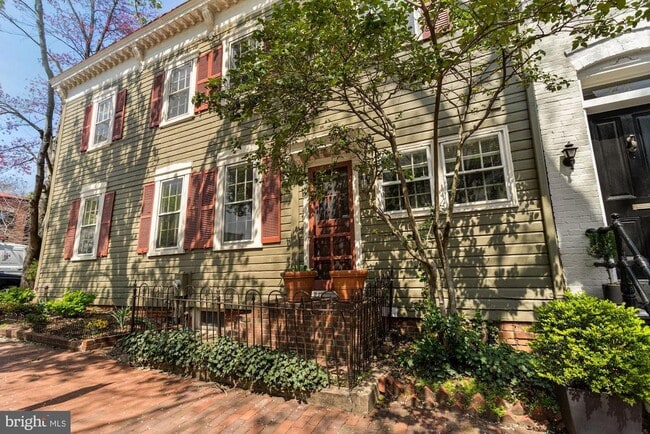 1537 33rd St NW in Washington, DC - Building Photo - Building Photo