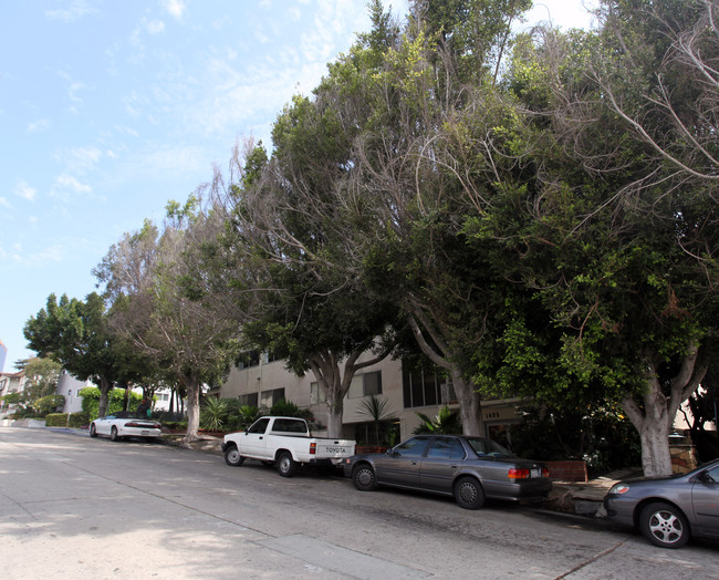 1408 Barry Ave in Los Angeles, CA - Building Photo - Building Photo