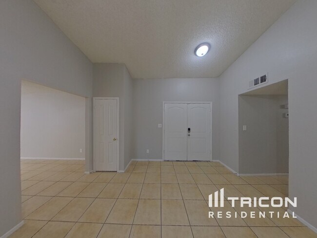 4055 W Desert Cove Ave in Phoenix, AZ - Building Photo - Building Photo