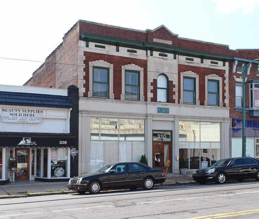 310 S Main St in Memphis, TN - Building Photo