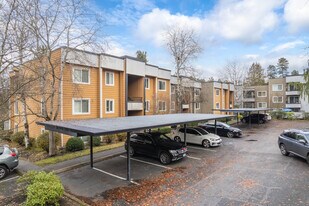 Mira in Kirkland, WA - Building Photo